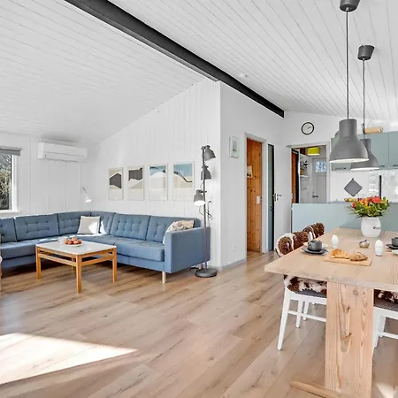 Awesome In With House Sea View *