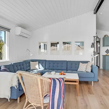 Awesome In With House Sea View *